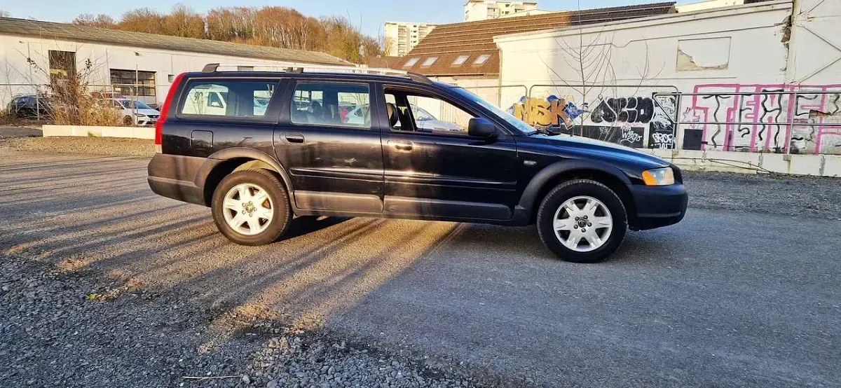 Używany Volvo XC70 163 KM (119 kW) 2005 Czarny Kombi