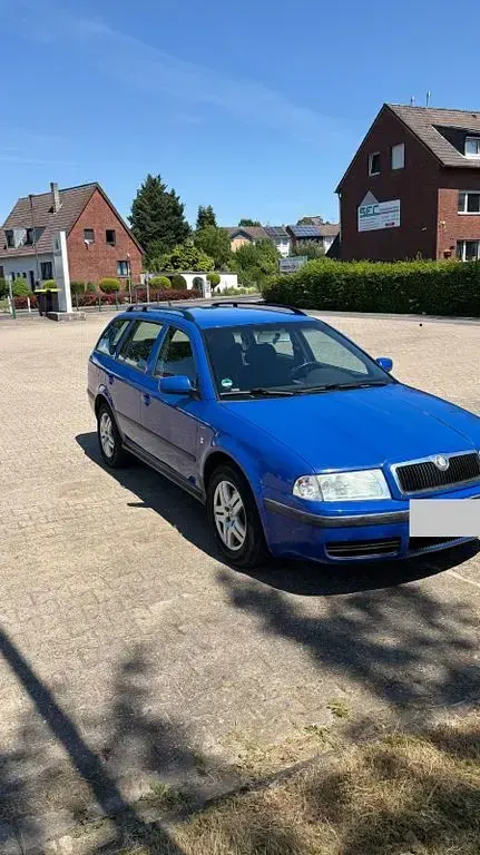 Gebraucht Skoda Octavia Ambiente 90 PS (66 kW) 2002 Blau Kombi