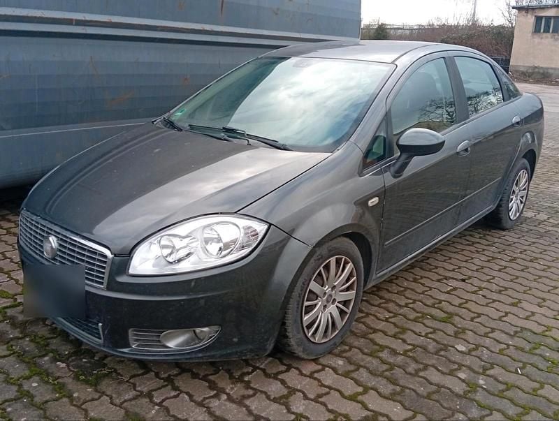 Gebraucht Fiat Linea 120 PS (88 kW) 2008 Grau Limousine