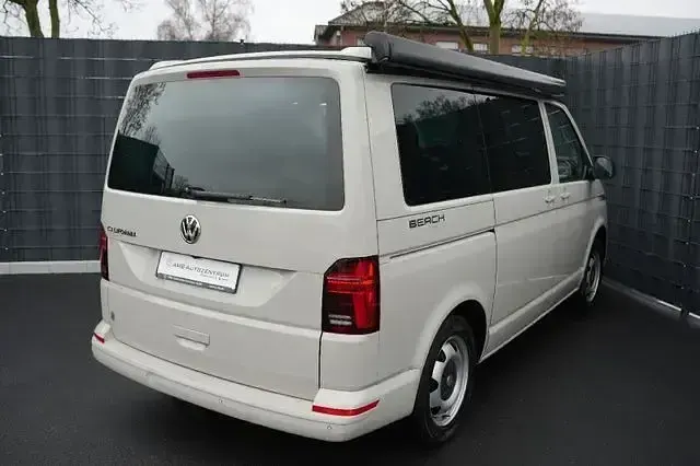 Gebraucht VW California Beach 150 PS (110 kW) 2024 Grau Van