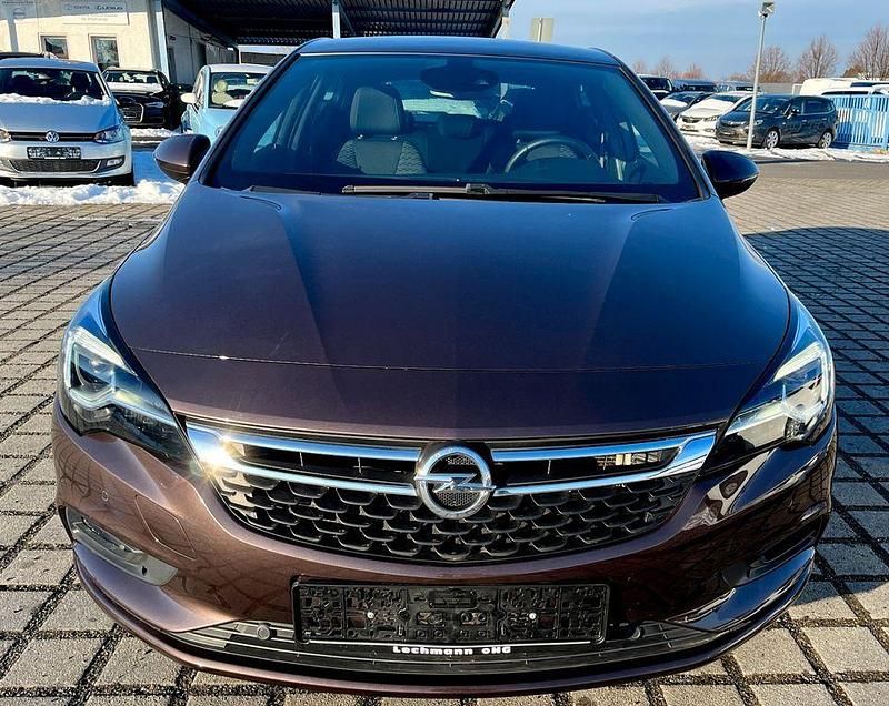 Gebraucht Opel Astra Dynamic 150 PS (110 kW) 2019 Braun Limousine