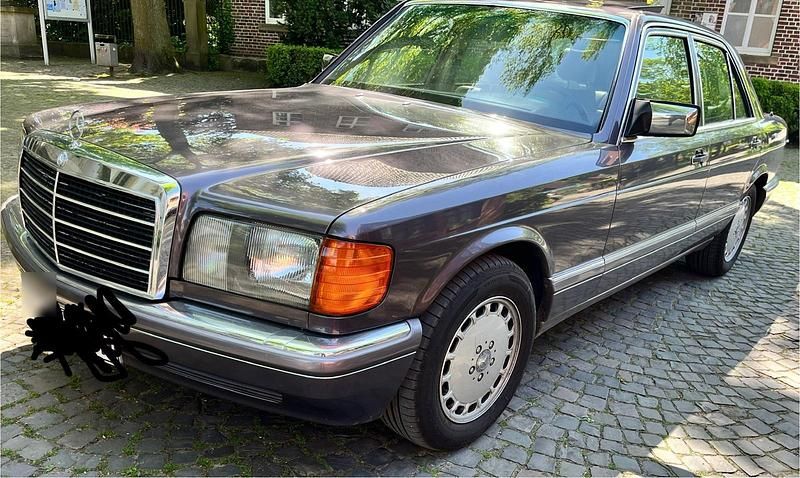 Second-hand Mercedes E420 224 CP (164 kW) 1990 Berlinǎ