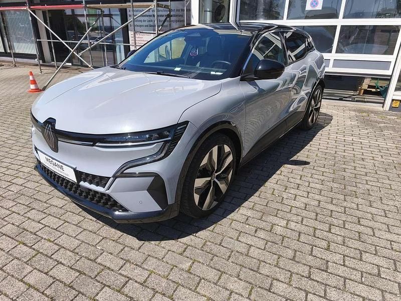 Gebraucht Renault Megane E-Tech Techno 160 kW (218 PS) 2022 Ywu rafalegrau + dach schwarz SUV