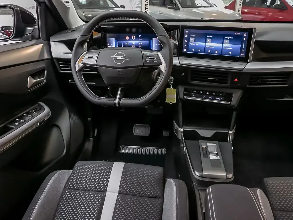 Neu Opel Frontera 145 PS (106 kW) 2026 Grün SUV
