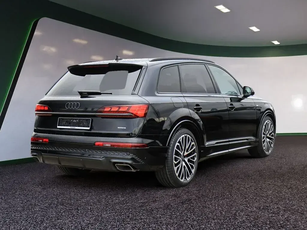 Neu Audi Q7 S-Line 286 PS (210 kW) 2025 Schwarz / mythosschwarz SUV