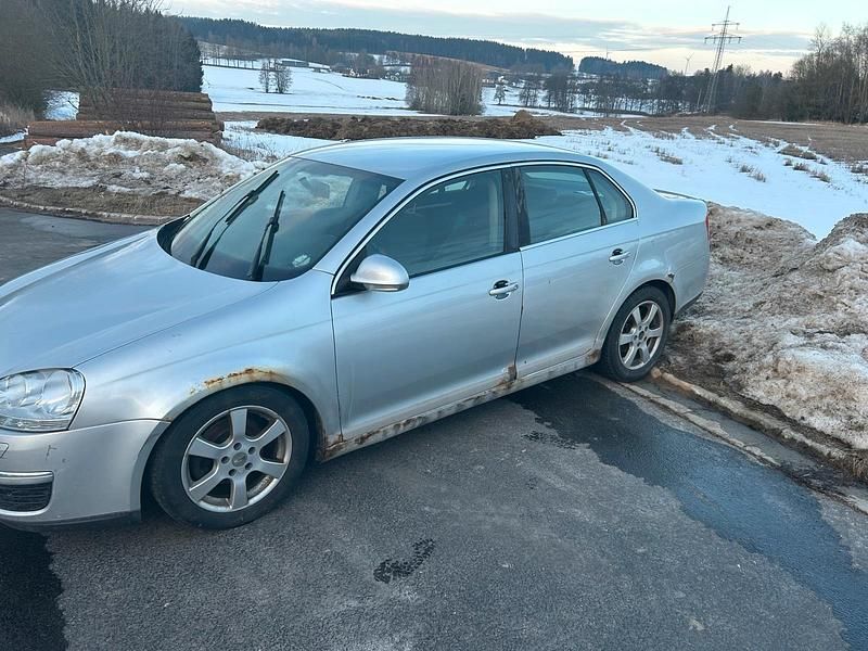 Gebraucht VW Golf V 105 PS (77 kW) 2007 Silber Limousine