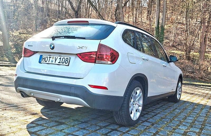 Gebraucht BMW X1 xLine 150 PS (110 kW) 2012 Weiß SUV