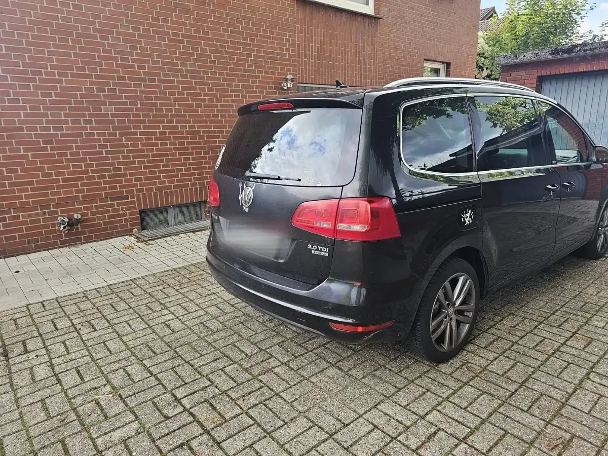 Gebraucht VW Sharan 140 PS (102 kW) 2012 Schwarz Van / Kleinbus