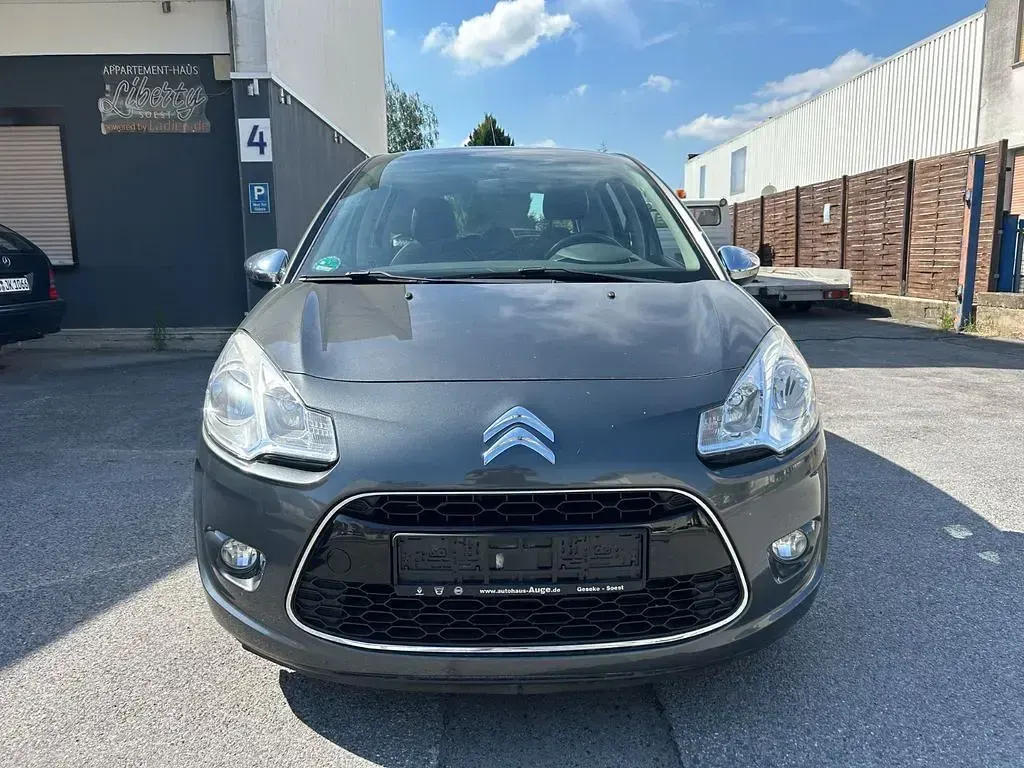 Gebraucht Citroën C3 Advance 60 PS (44 kW) 2012 Grau Limousine