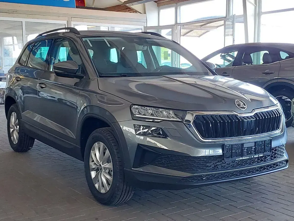 Neu Skoda Karoq Selection 150 PS (110 kW) 2026 Graphitgrau SUV