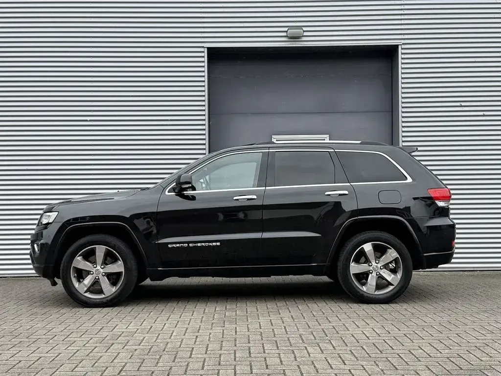 Gebraucht Jeep Grand Cherokee Overland 252 PS (185 kW) 2014 Schwarz SUV