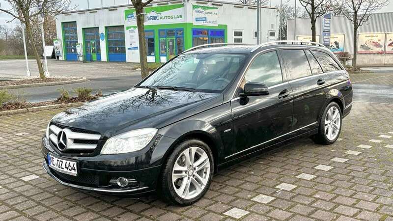 Schwarz Gebraucht 2010 Mercedes C180 Avantgarde Kombi | 7.600 € (Fairer Preis) - Bild 1/4