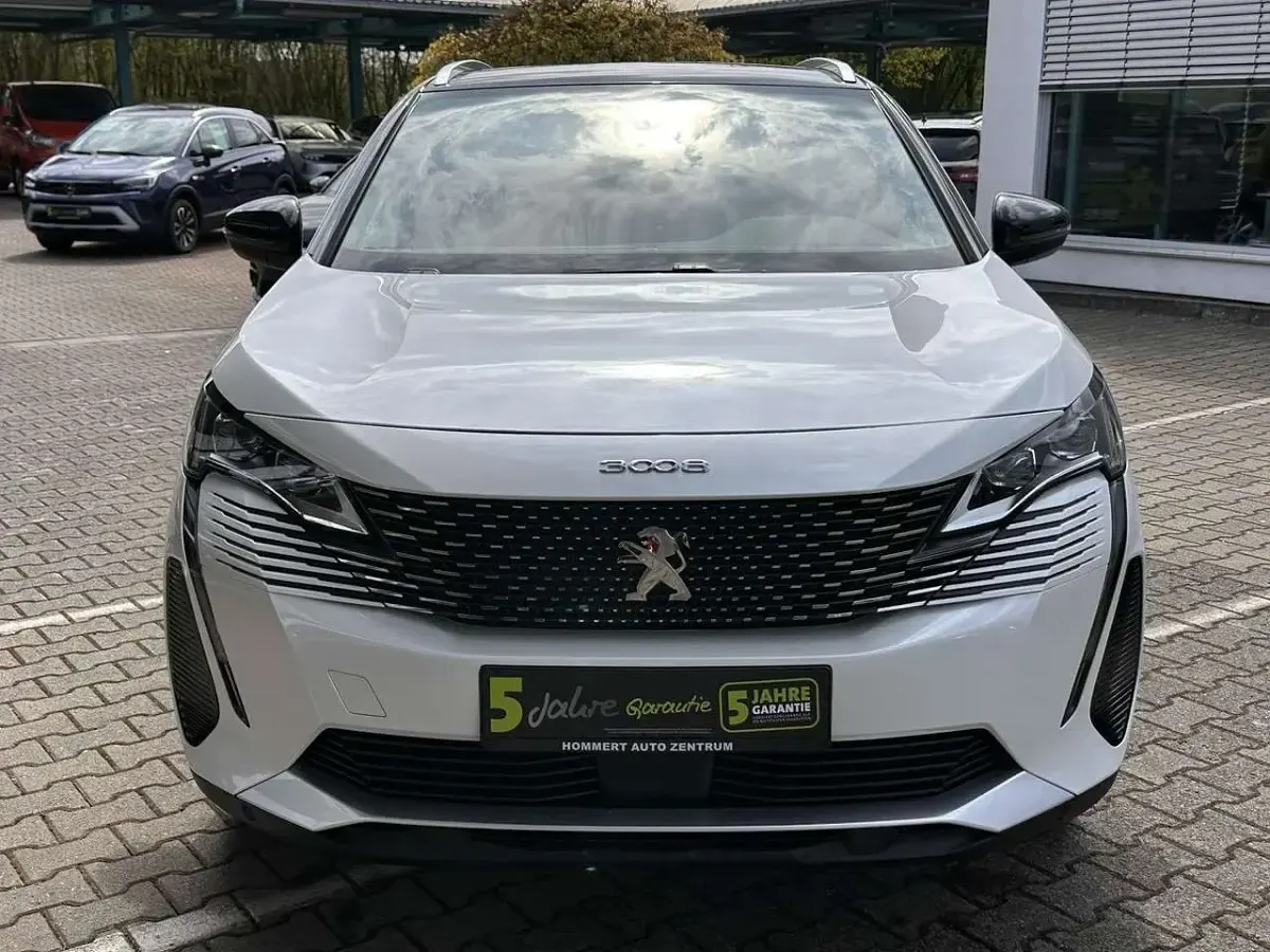 Gebraucht Peugeot 3008 GT 131 PS (96 kW) 2023 Perlmuttweiß (metallic) SUV