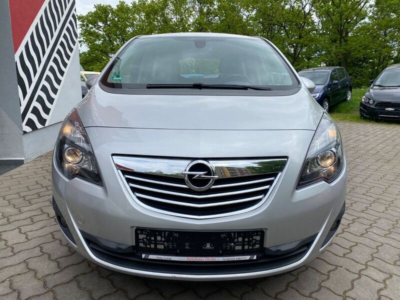Gebraucht Opel Meriva Innovation 101 PS (74 kW) 2012 Starsilber iii m2 Van / Kleinbus