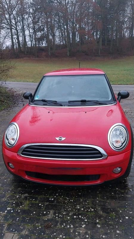 Gebraucht Mini ONE 75 PS (55 kW) 2010 Rot Kleinwagen
