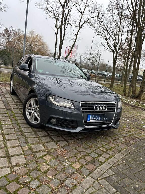Gebraucht Audi A4 Ambiente 190 PS (139 kW) 2009 Grau Kombi