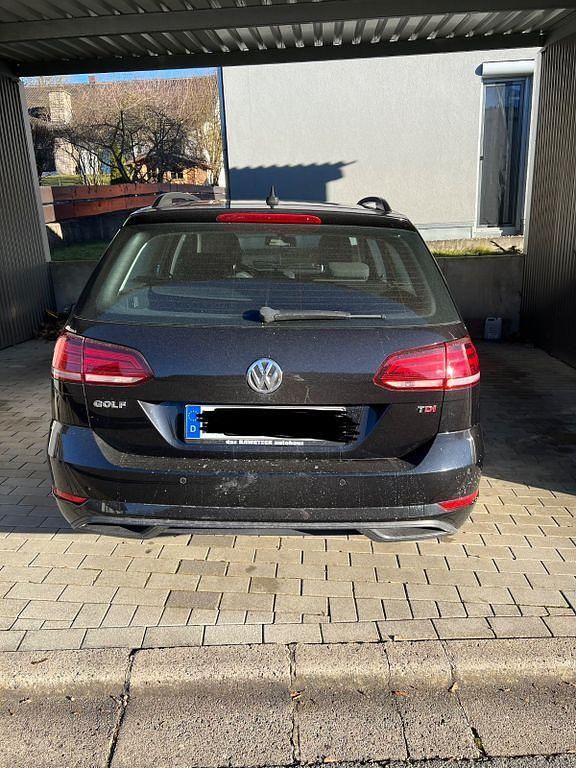Gebraucht VW Golf VII Comfortline 116 PS (85 kW) 2017 Schwarz Kombi