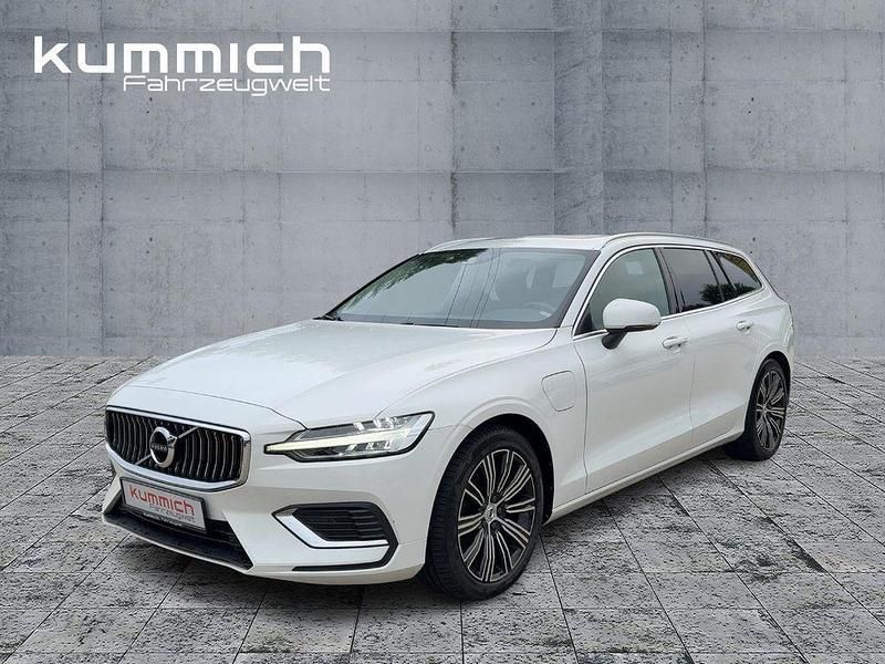 Ice white (weiß) Gebraucht 2022 Volvo V60 Inscription Kombi | 25.990 € (Fairer Preis) - Bild 1/4