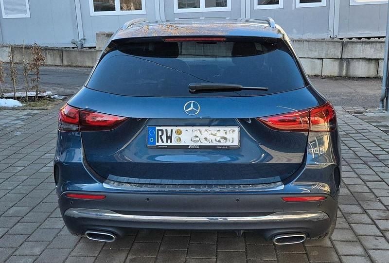 Gebraucht Mercedes GLA220 190 PS (139 kW) 2022 Blau SUV