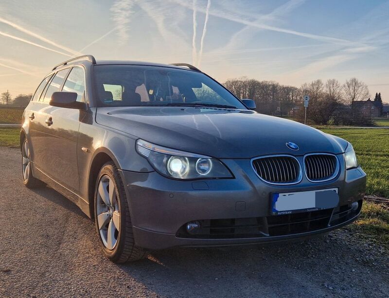 Grau Gebraucht 2005 BMW 530 Kombi | 6.300 € (Teuer) - Bild 1/3