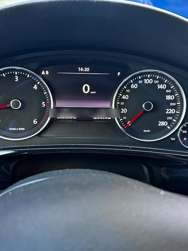 Gebraucht VW Touareg 239 PS (175 kW) 2011 SUV