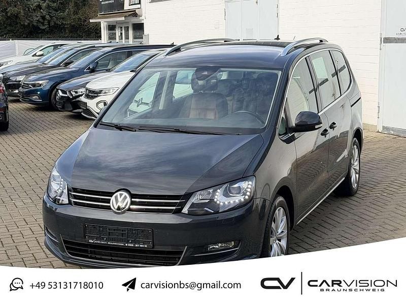 Gebraucht VW Sharan Highline 150 PS (110 kW) 2020 Grau Van / Kleinbus