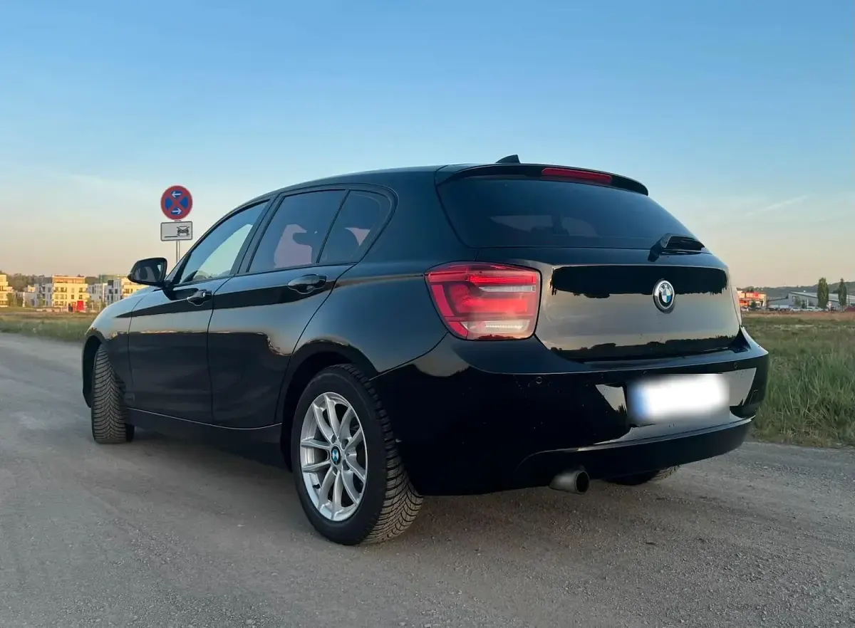 Gebraucht BMW 116 136 PS (100 kW) 2012 Schwarz Kleinwagen