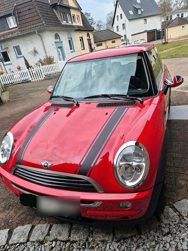 Gebraucht Mini ONE 90 PS (66 kW) 2002 Rot Kleinwagen