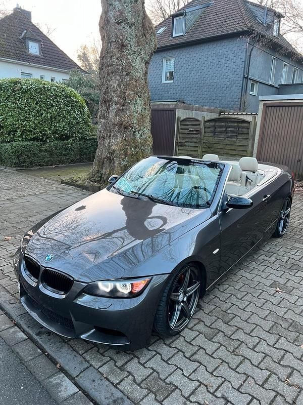 Braun Gebraucht 2009 BMW 335 Cabriolet Cabrio | 12.999 € (Superpreis) - Bild 1/4