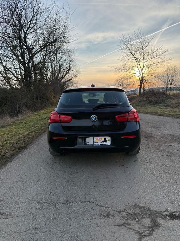 Gebraucht BMW 116 Advantage 109 PS (80 kW) 2016 Schwarz Kleinwagen