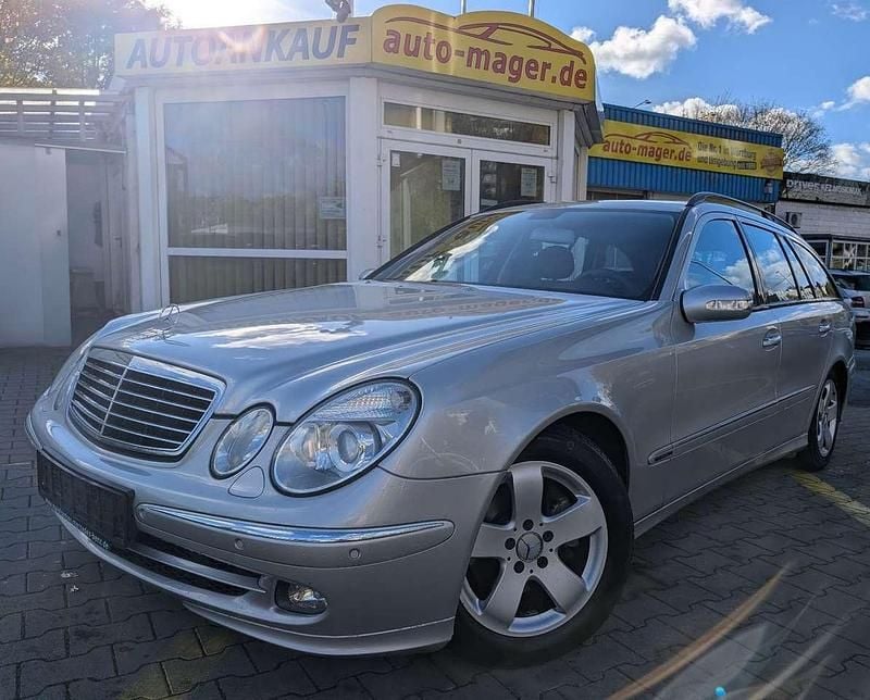 Silber Gebraucht 2005 Mercedes E200 Avantgarde Kombi | 2.450 € (Superpreis) - Bild 1/4