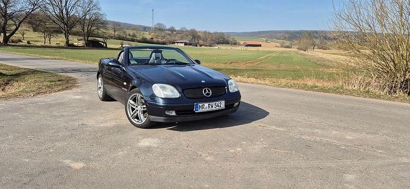 Gebraucht Mercedes SLK230 193 PS (141 kW) 1997 Schwarz Cabrio