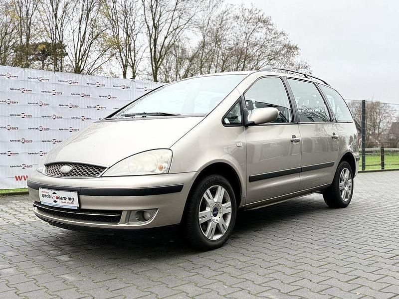 Gebraucht Ford Galaxy Ghia 116 PS (85 kW) 2004 Beige Van / Kleinbus