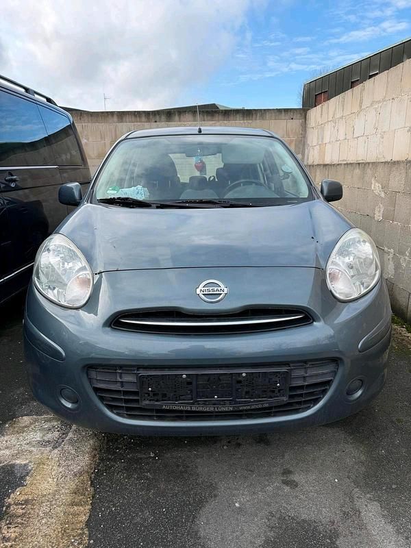 Grau Gebraucht 2011 Nissan Micra Limousine | 3.800 € (Etwas zu teuer) - Bild 1/4