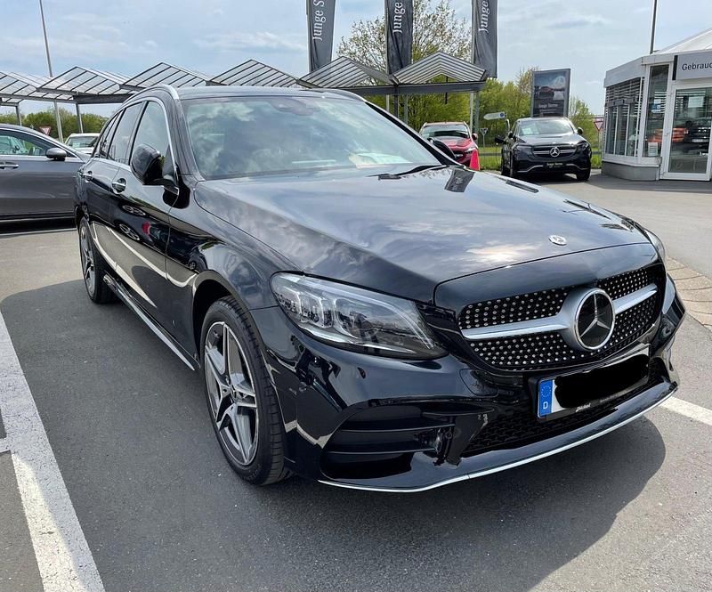 Gebraucht Mercedes C300 AMG line 272 PS (200 kW) 2020 Schwarz Kombi
