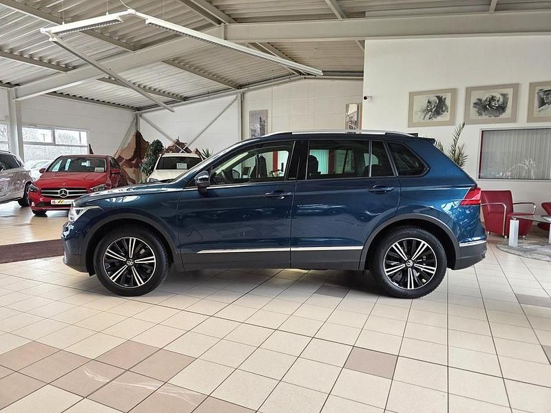 Gebraucht VW Tiguan 150 PS (110 kW) 2021 Blau SUV