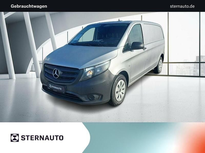 Brillantsilber metallic Gebraucht 2019 Mercedes Vito Van / Kleinbus | 22.598 € (Guter Preis) - Bild 1/4