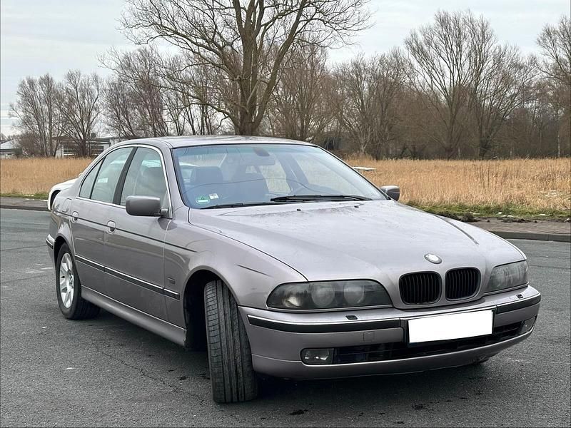 Gebraucht BMW 523 170 PS (125 kW) 1999 Grau Limousine