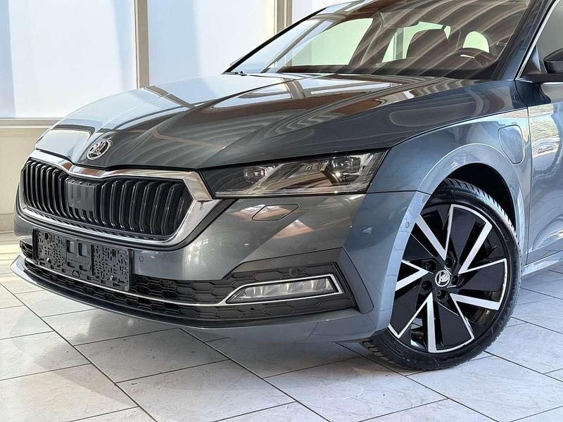 Gebraucht Skoda Octavia Style 150 PS (110 kW) 2021 Grau Kombi