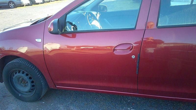 Gebraucht Dacia Logan 75 PS (55 kW) 2014 Rot Limousine