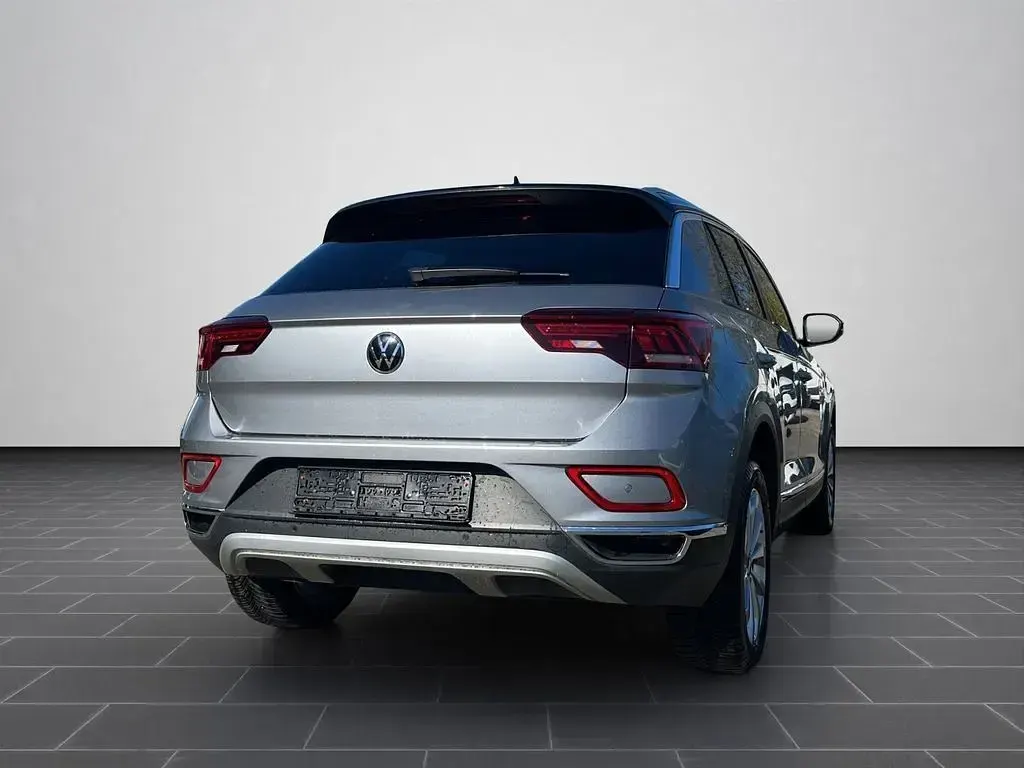 Gebraucht VW T-Roc Style 150 PS (110 kW) 2022 Pyritsilbermetallic / schwarz (metallic) SUV