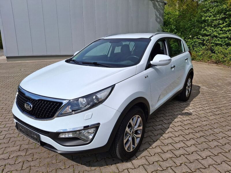 Weiß Gebraucht 2015 Kia Sportage Vision SUV | 13.000 € (Guter Preis) - Bild 1/4