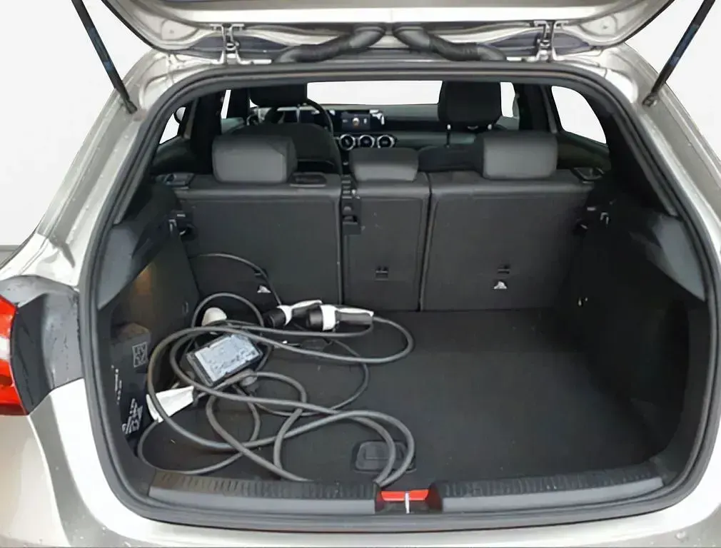 Gebraucht Mercedes A250 218 PS (160 kW) 2020 Silber Limousine