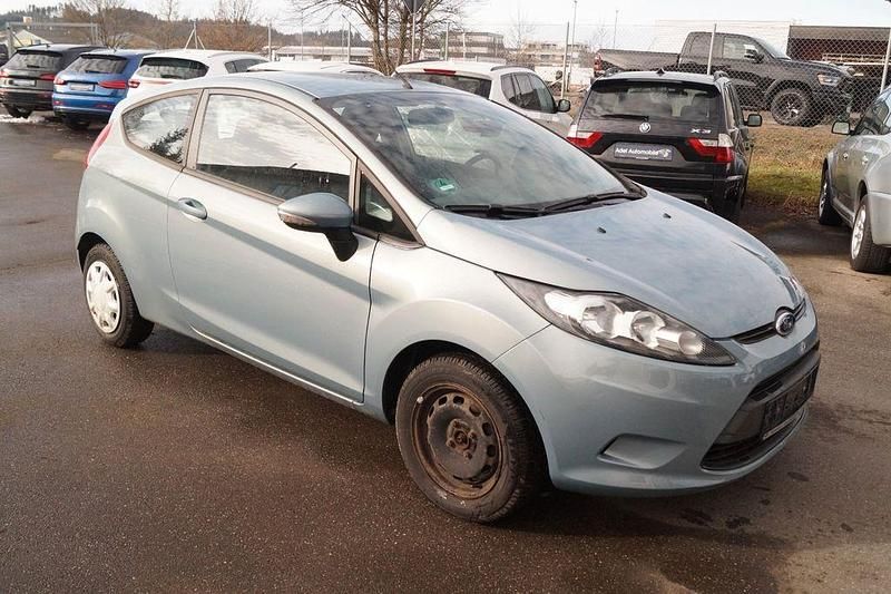 Gebraucht Ford Fiesta Trend 82 PS (60 kW) 2009 Grau Kleinwagen