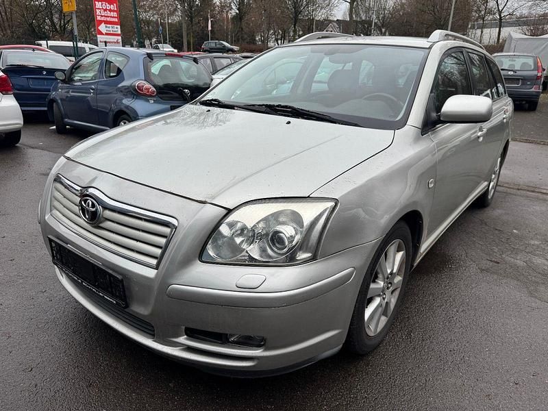 Silber Gebraucht 2005 Toyota Avensis Kombi | 2.950 € (Guter Preis) - Bild 1/4