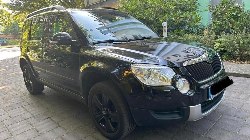 Silber Gebraucht 2011 Skoda Yeti SUV | 7.200 € (Superpreis) - Bild 1/4