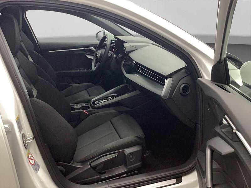 Gebraucht Audi A3 Advanced 116 PS (85 kW) 2025 Weiß Limousine