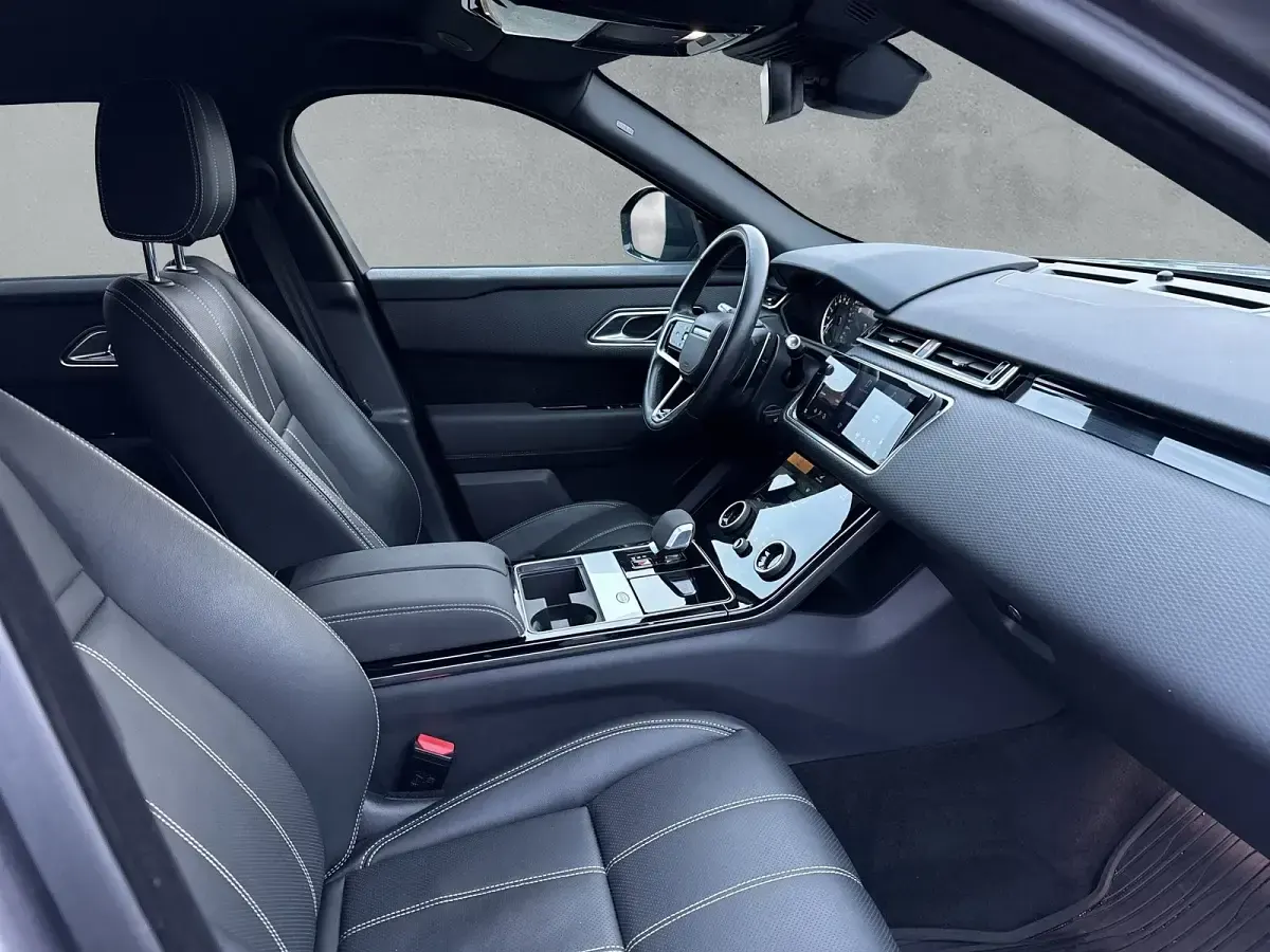 Gebraucht Land Rover Range Rover Velar R-Dynamic 204 PS (150 kW) 2022 Grau SUV
