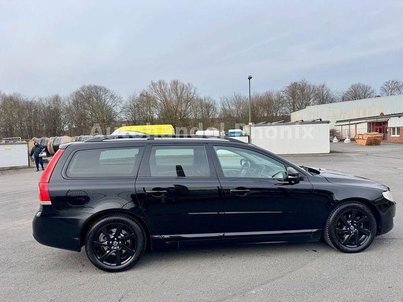 Używany Volvo V70 181 KM (133 kW) 2014 Czarny Kombi