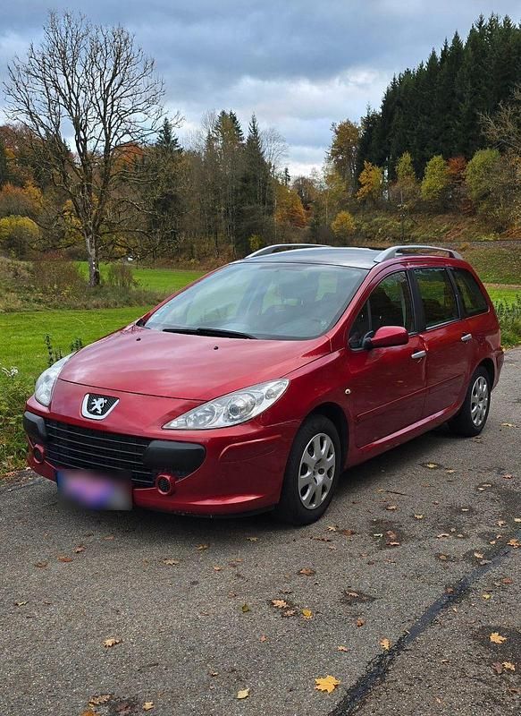 Rot Gebraucht 2005 Peugeot 307 Kombi | 1.500 € (Fairer Preis) - Bild 1/4